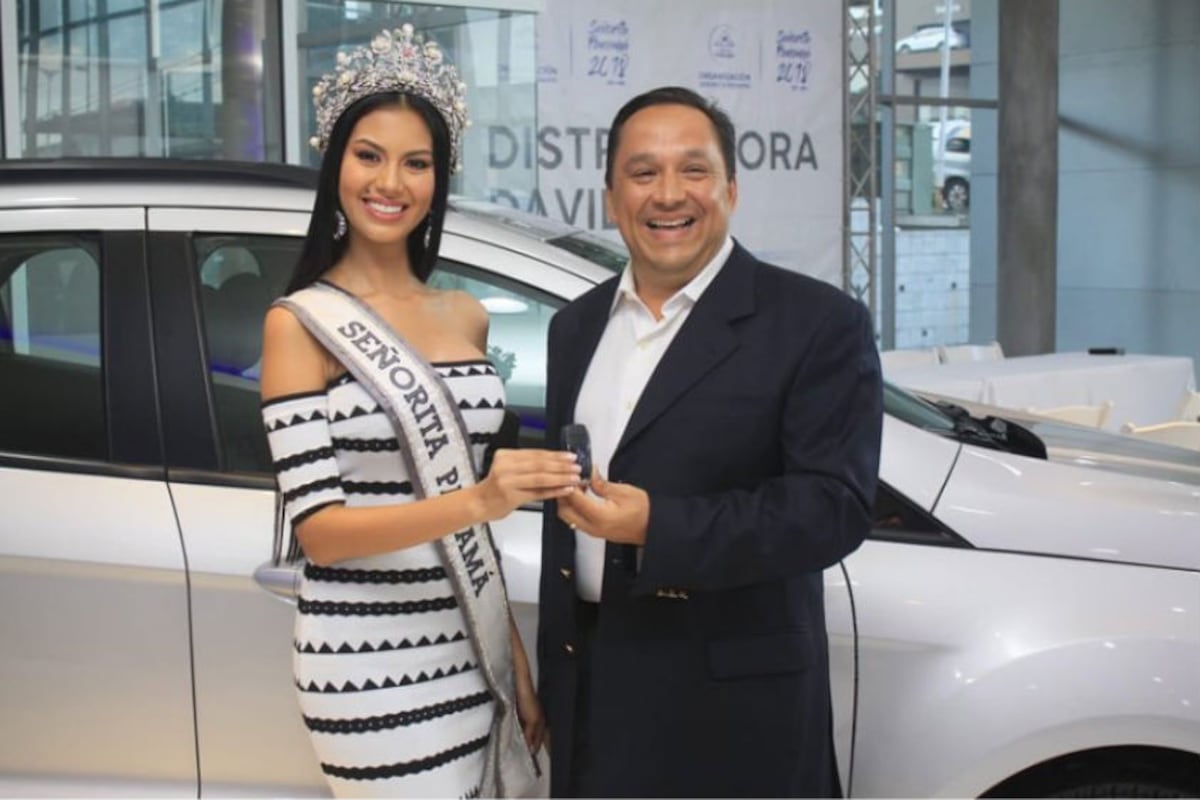 Rosa Montezuma estrena su primer carro