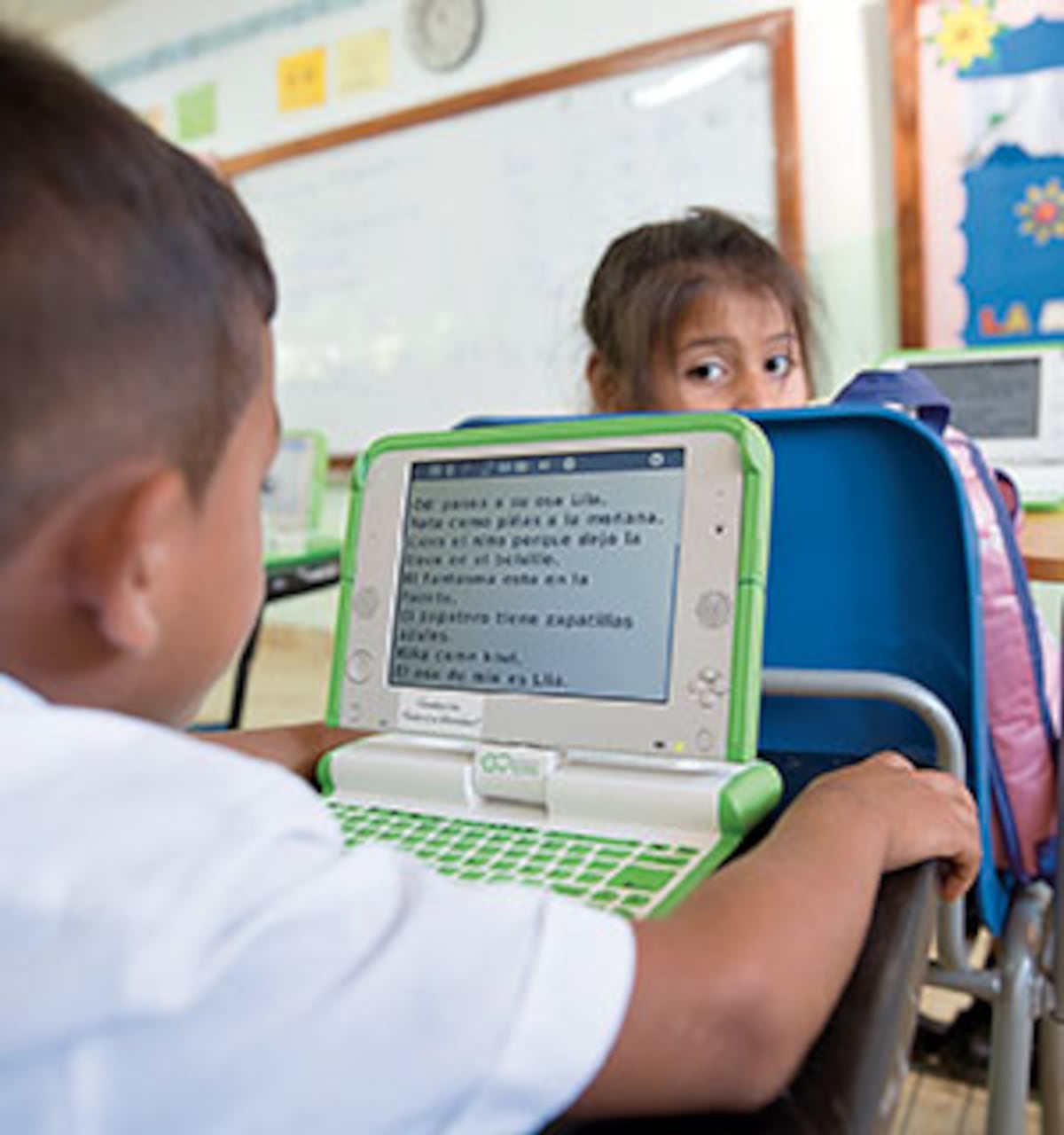 ‘Una computadora por niño’, el proyecto que cambia mundos