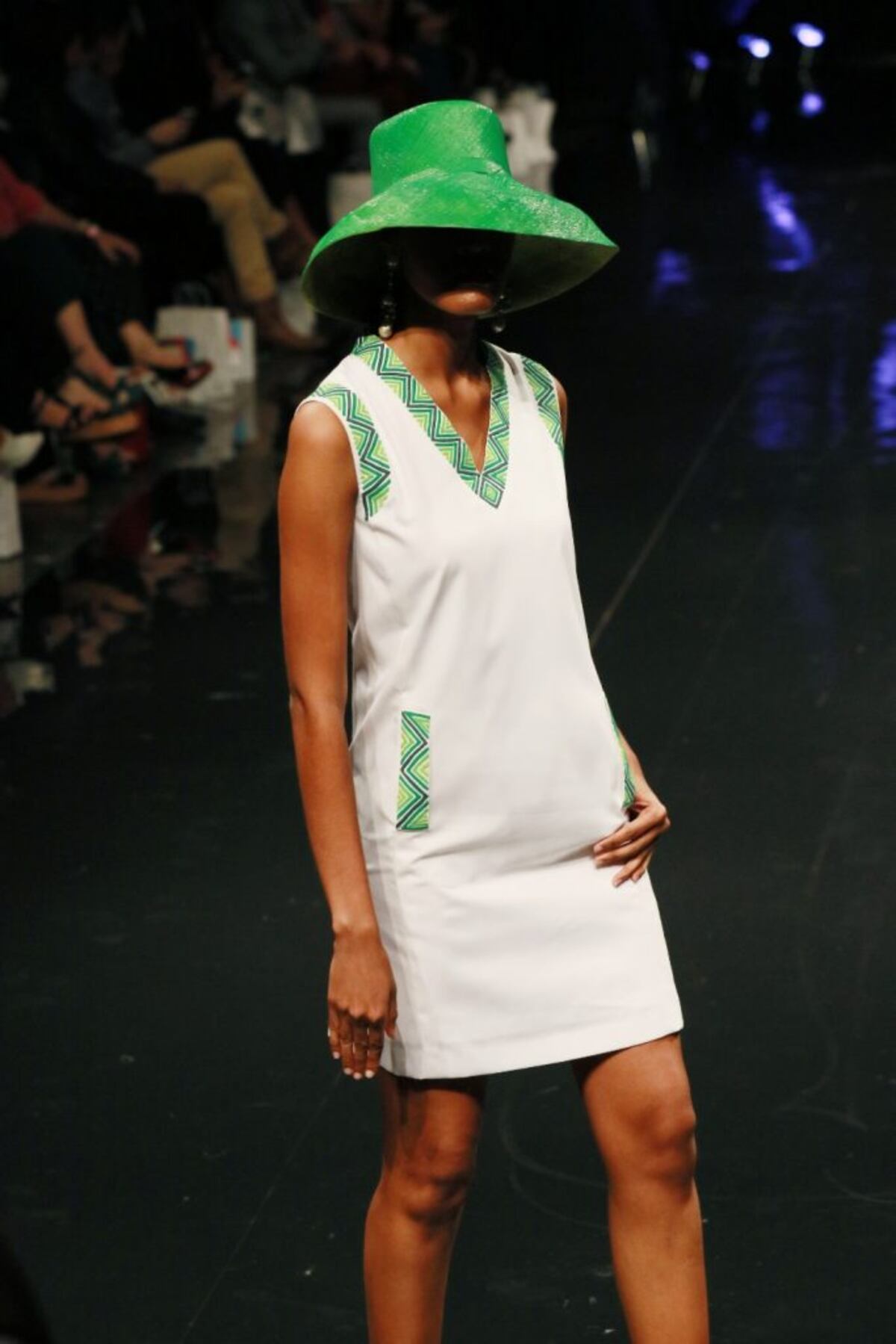 Naturaleza e inclusión con el toque Helene Breebaart en su desfile del Fashion Week Panamá 2018