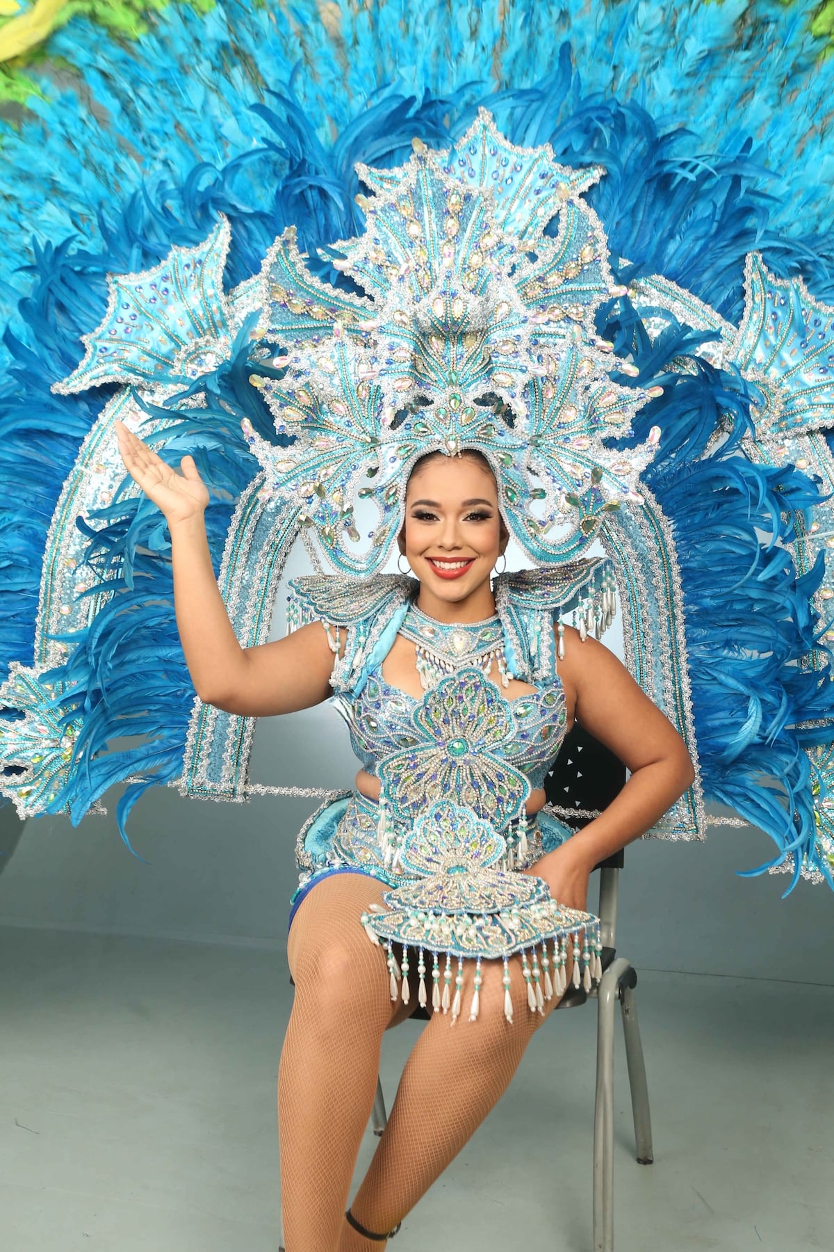 ¿Cómo se prepara el maquillaje de una reina de carnaval?