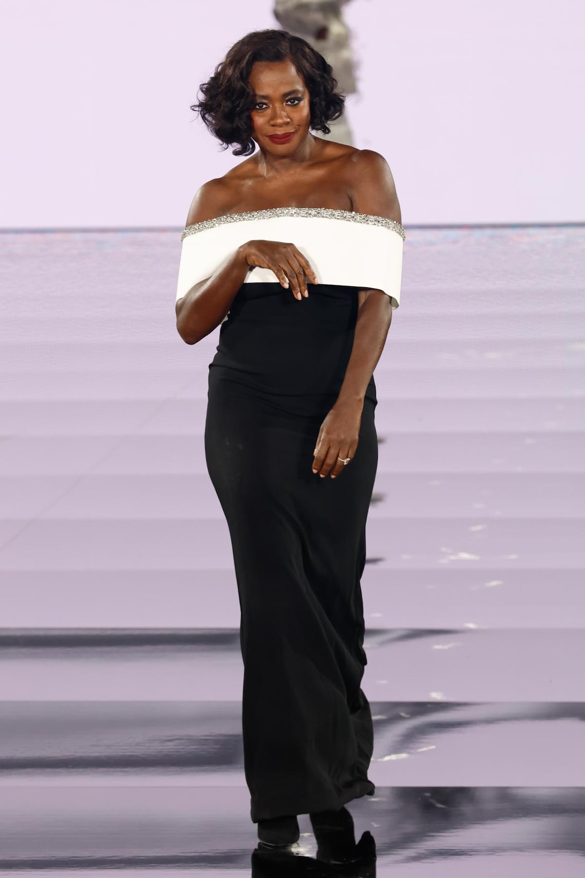 Jane Fonda, Anitta, Viola Davis, Belinda y demás celebridades reunidas en una misma pasarela en París Fashion Week