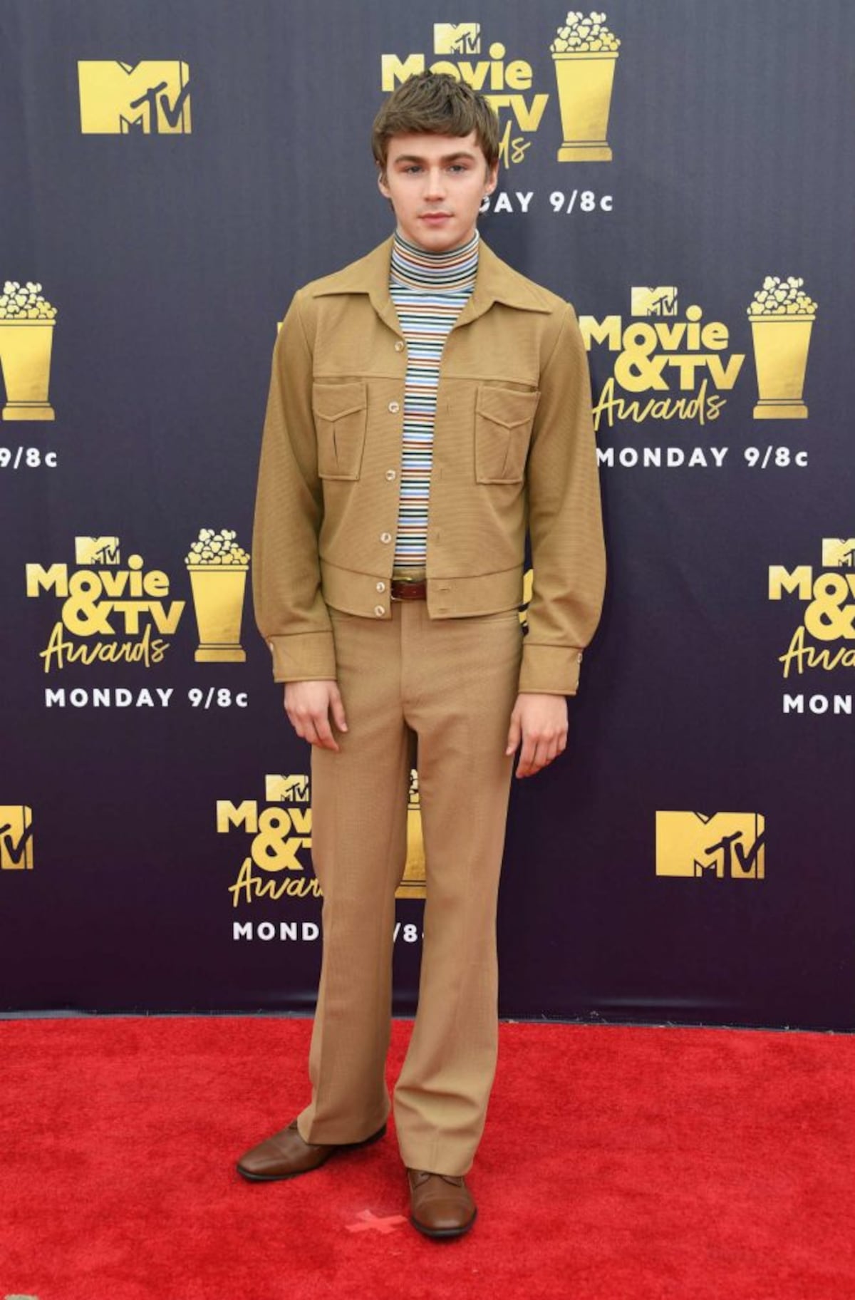 Trajes reveladores en la alfombra roja de los MTV Movies Awards 2018