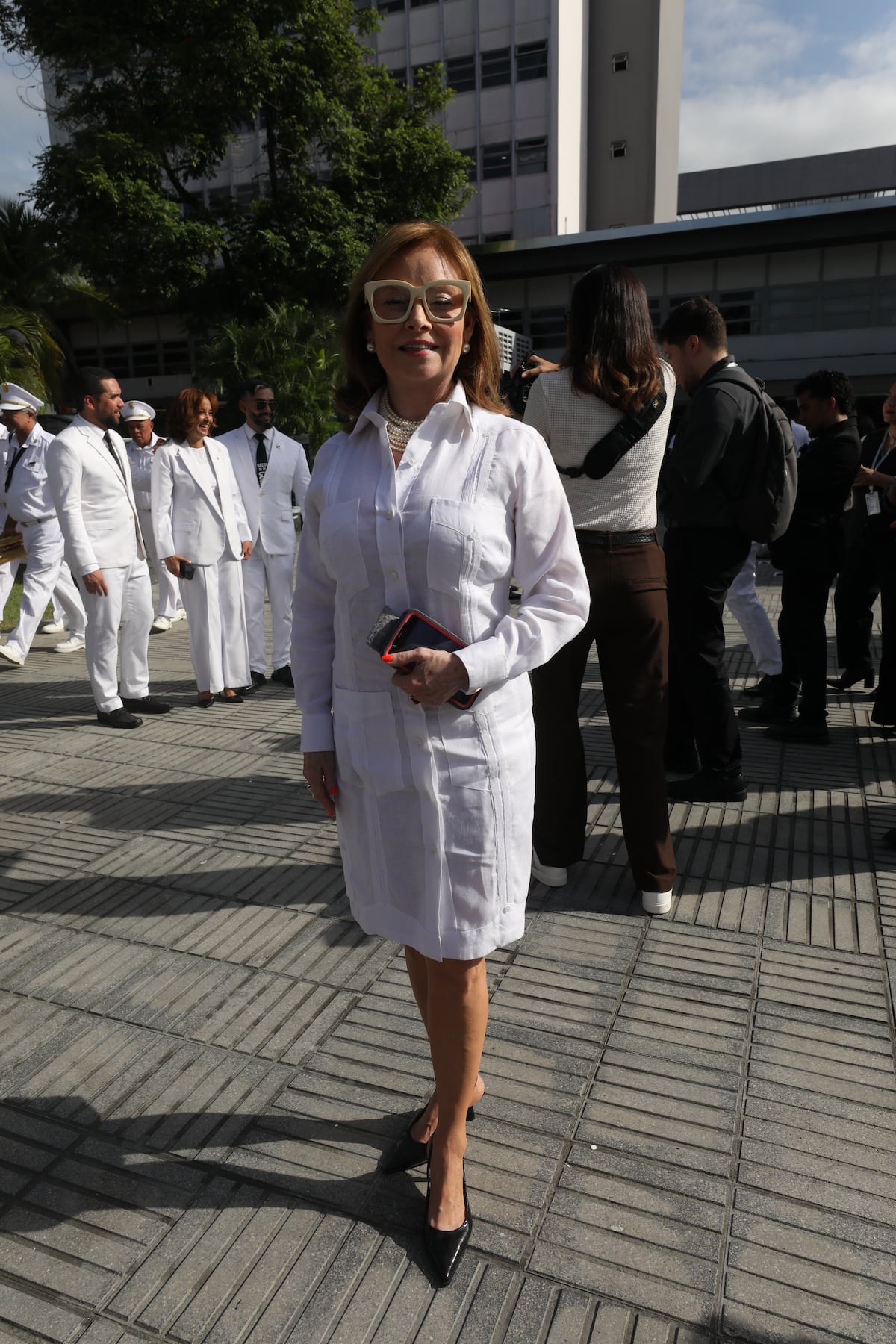 Diputadas de blanco: los ‘outfits’ del 1 de julio en la Asamblea Nacional