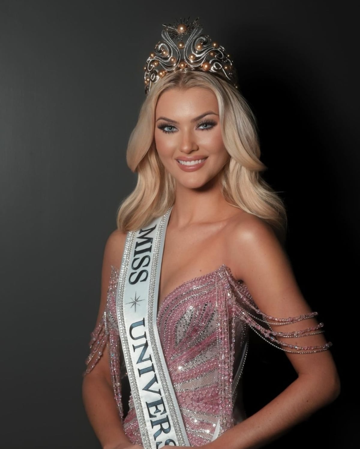 Miss Universo, la danesa Victoria Kjaer, llegará mañana a Panamá