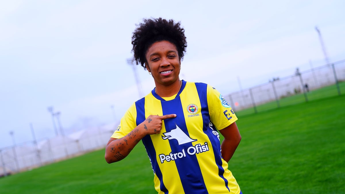 De México a Turquía: la futbolista panameña Marta Cox, nueva jugadora del equipo turco Fenerbahçe