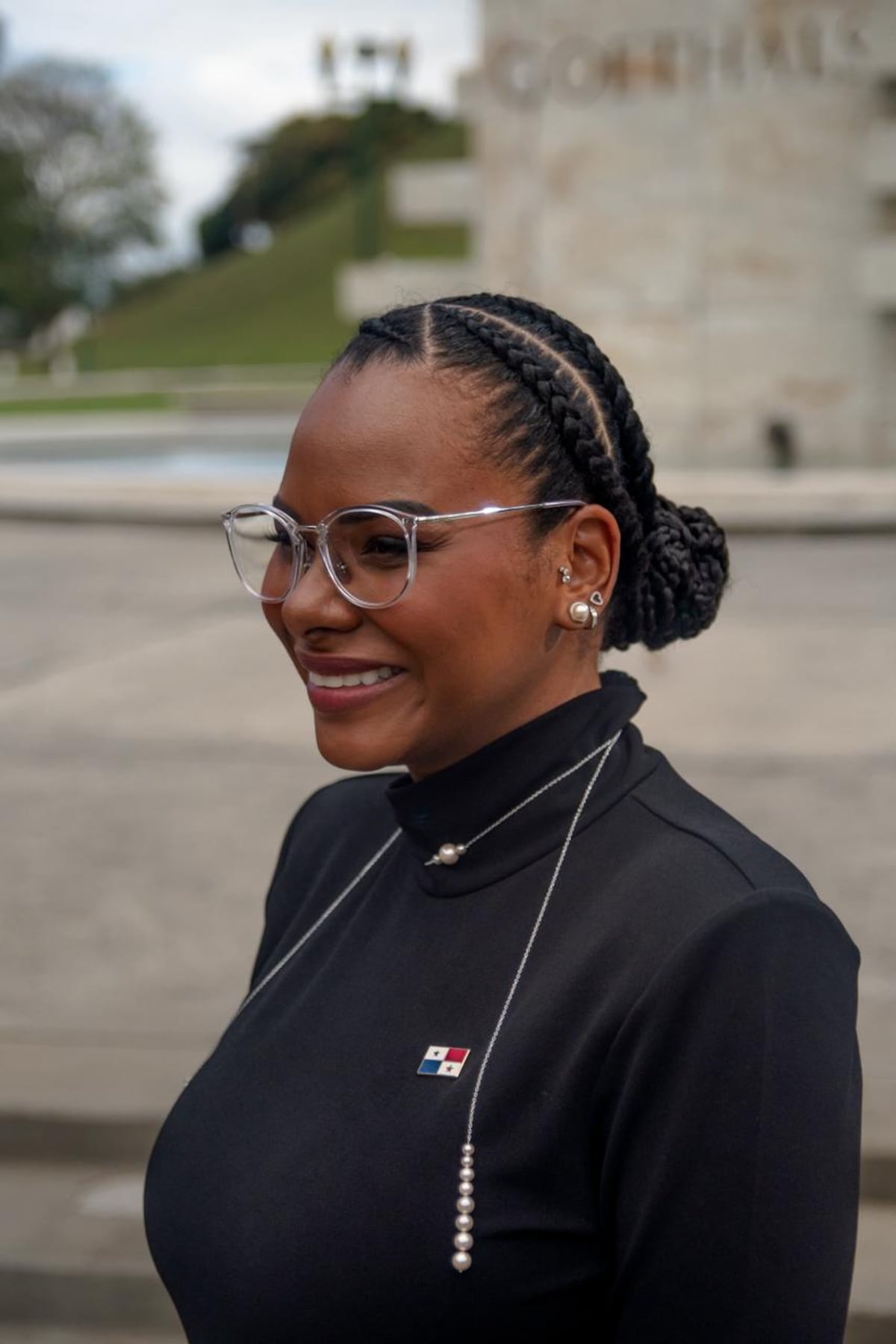 Las trenzas ‘canrols’ de la diputada Walkiria Chandler en la instalación de la Asamblea Nacional