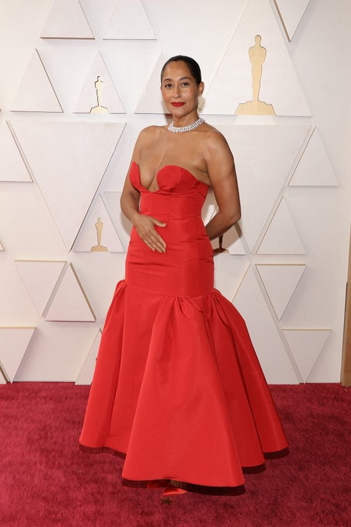 Brillo y color en la alfombra roja de los premios Oscar 2022