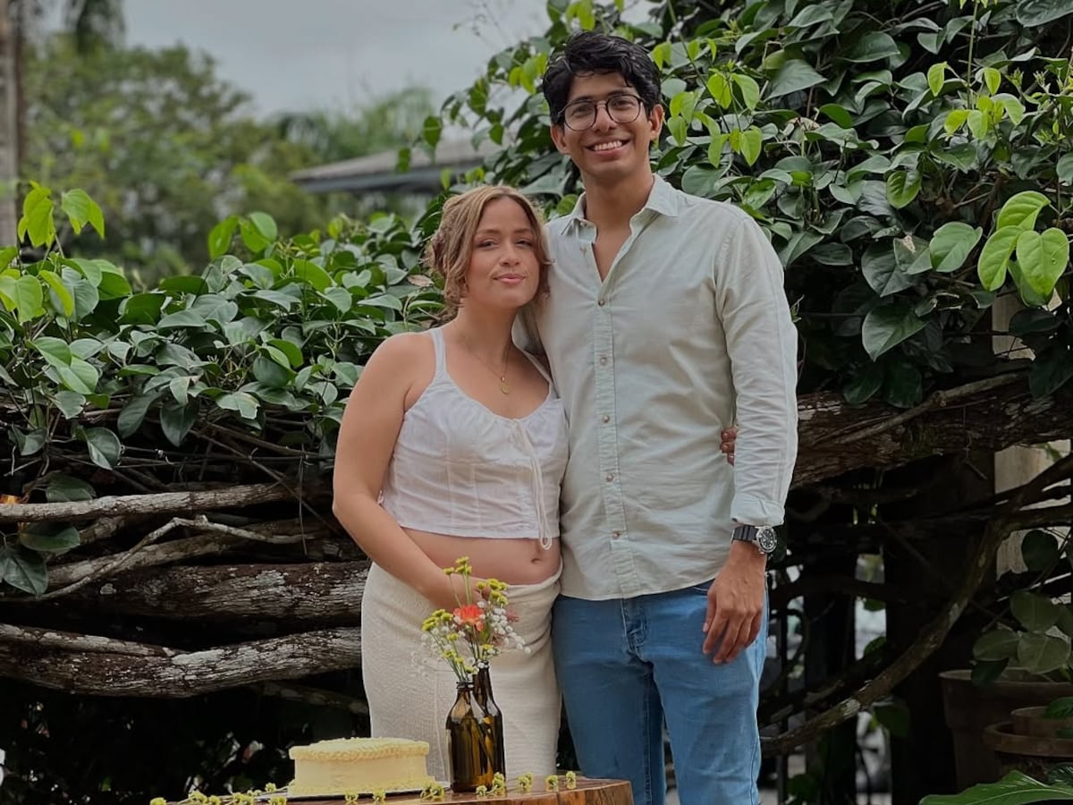 La cantante panameña Mare Cabal se encuentra a la espera de una niña