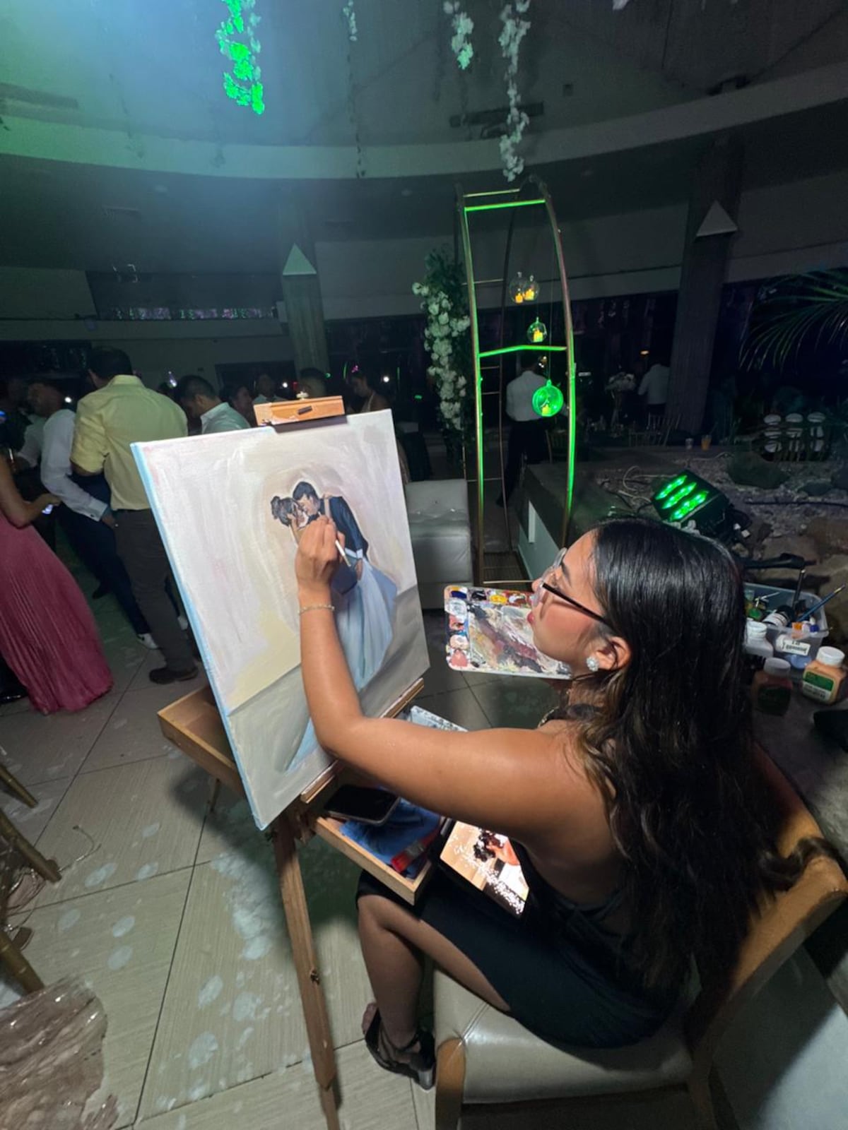 María Sofía Samaniego, la estudiante de la Universidad de Panamá que creó los blazers para las esposas de los peloteros