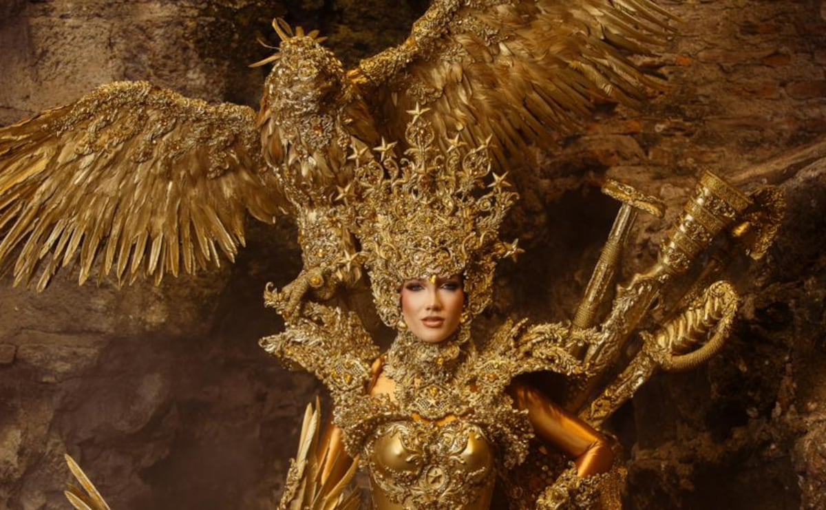 El traje nacional con un águila harpía robótica que representará a Panamá en Miss Universo