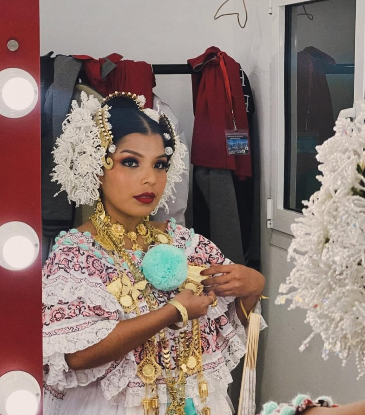 Rikiplops y la arquitecta Rosadalys Pérez representan a Panamá en festival internacional de baile típico