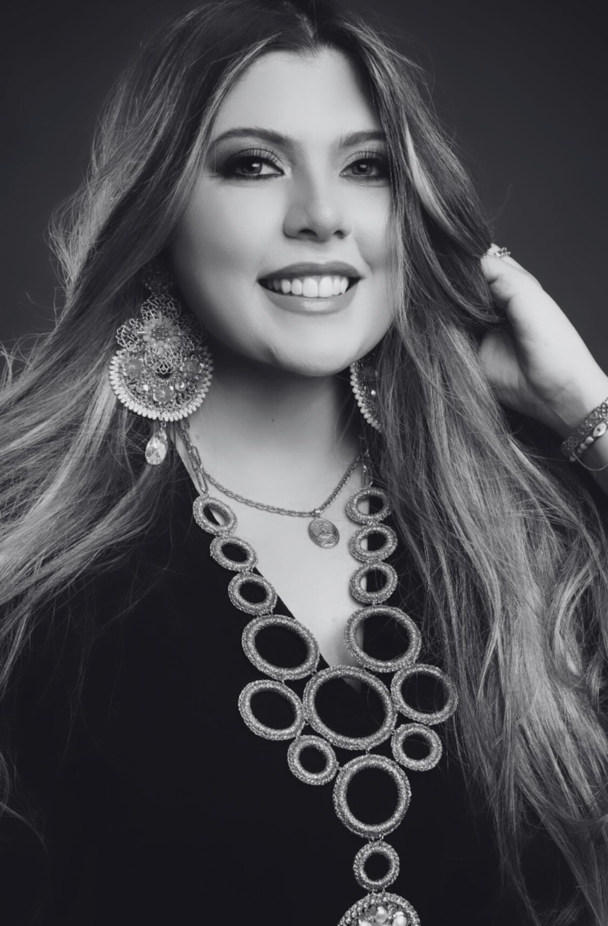 Joyería panameña con nudos quirúrgicos: Un recorrido por la boutique de Michelle Ferrer en Casco Antiguo