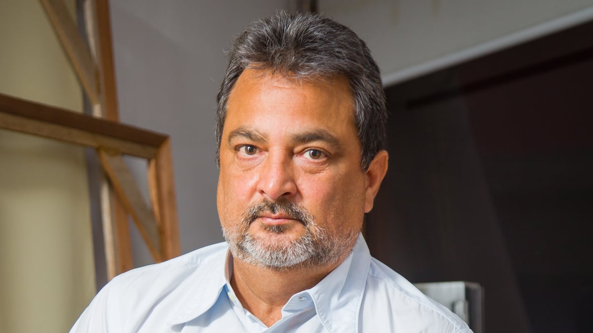 Entrelazamiento cuántico, la nueva exhibición del artista visual panameño Ramón H. Almanza