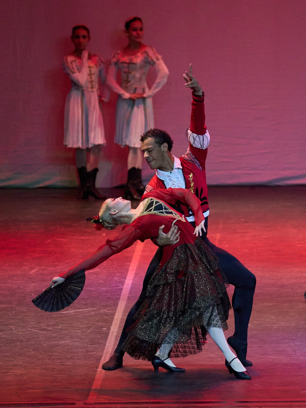 El Ballet Nacional de Panamá presenta ‘El Lago de los Cisnes’ en Brasil