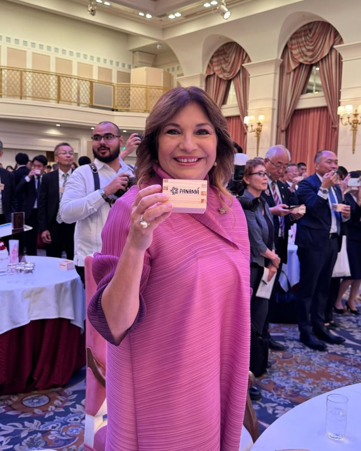 7 ‘looks’ rosados de la primera dama de Panamá, Maricel de Mulino