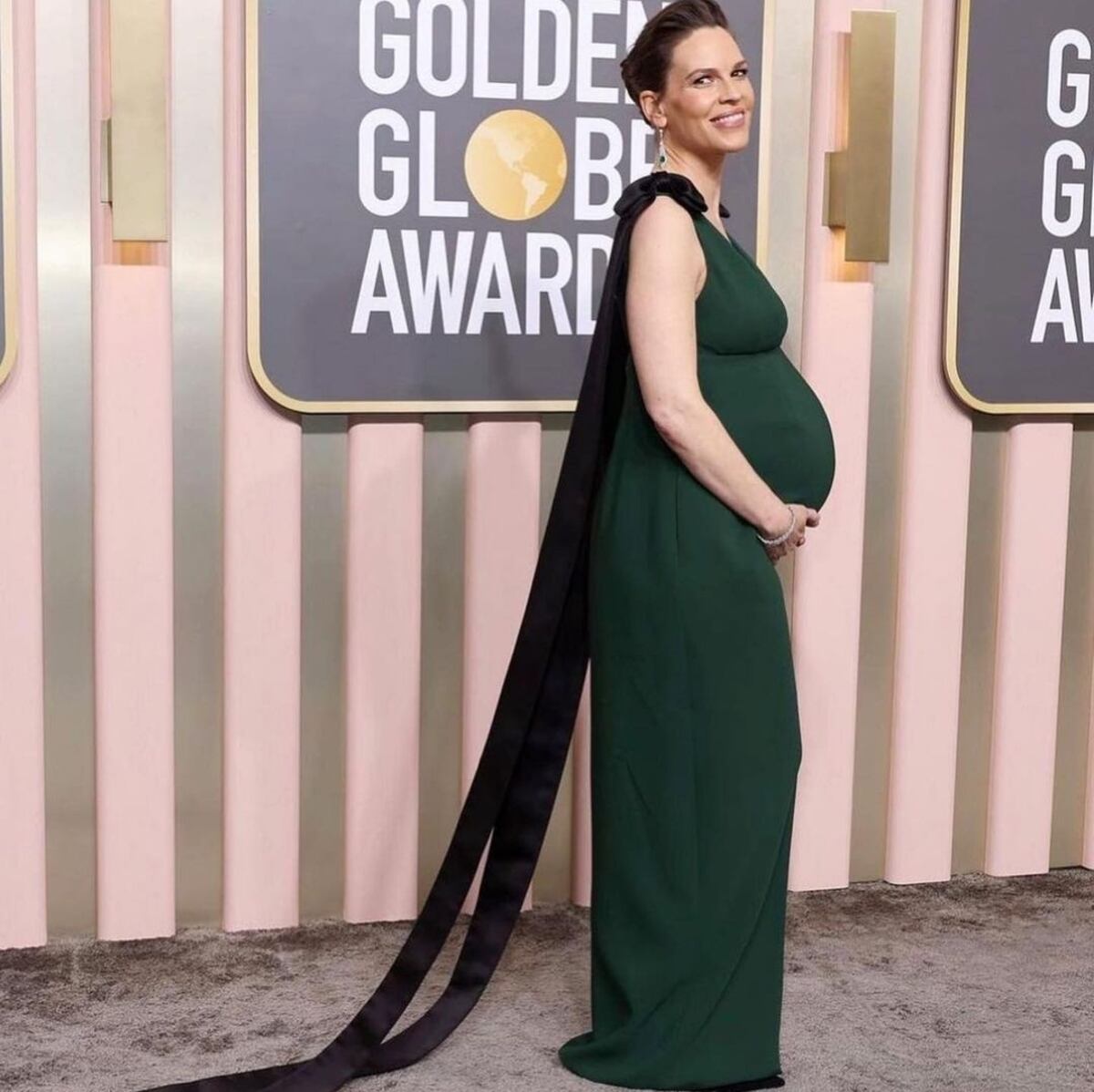 Hilary Swank, mamá de mellizos a los 48 años