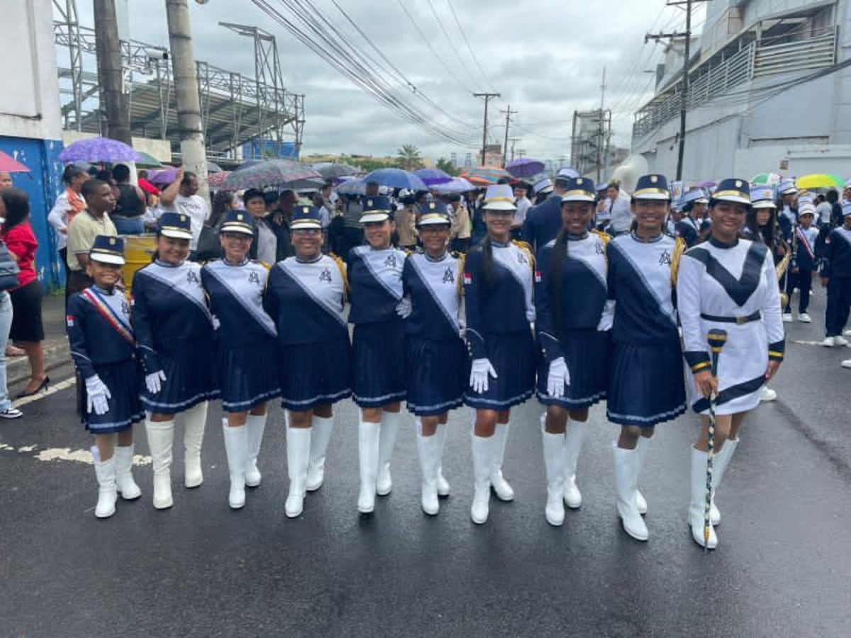 Tambor mayor, con estilo y patriotismo (parte 3)