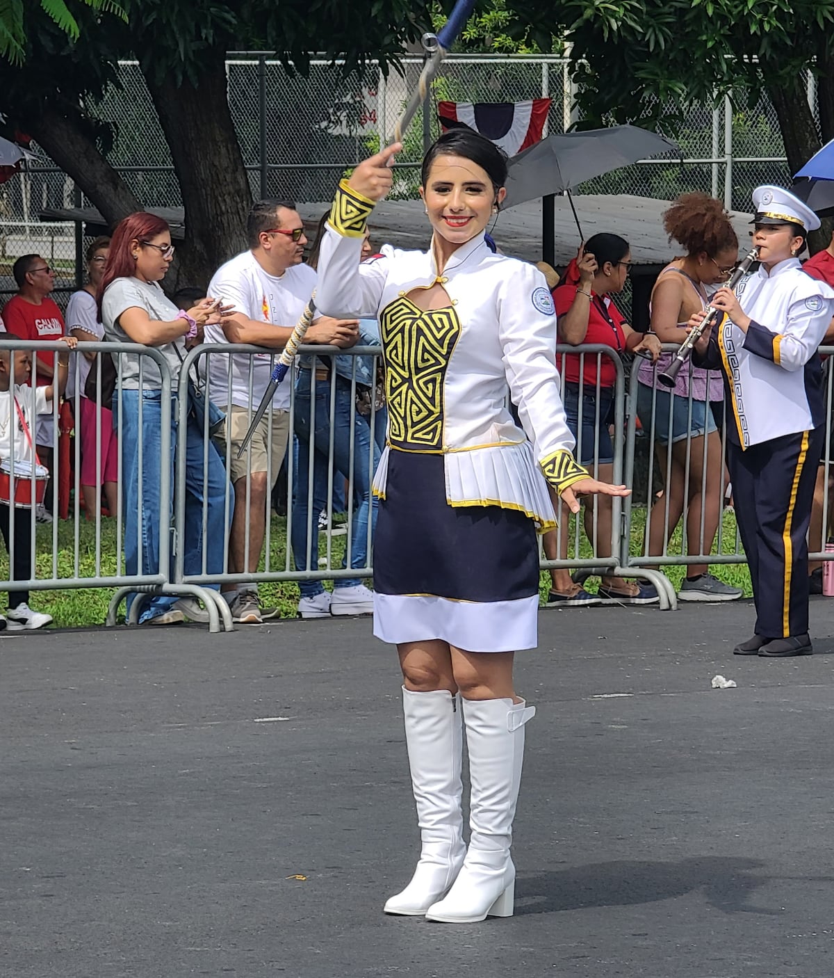 Tambor mayor, con estilo y patriotismo (parte 3)