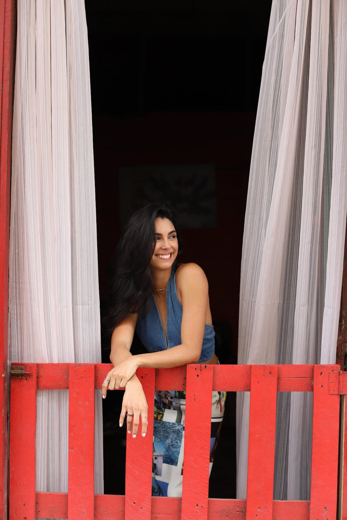 La cantante panameña Liz Grimaldo lanza su nuevo sencillo musical ‘Dos Pies Izquierdos’