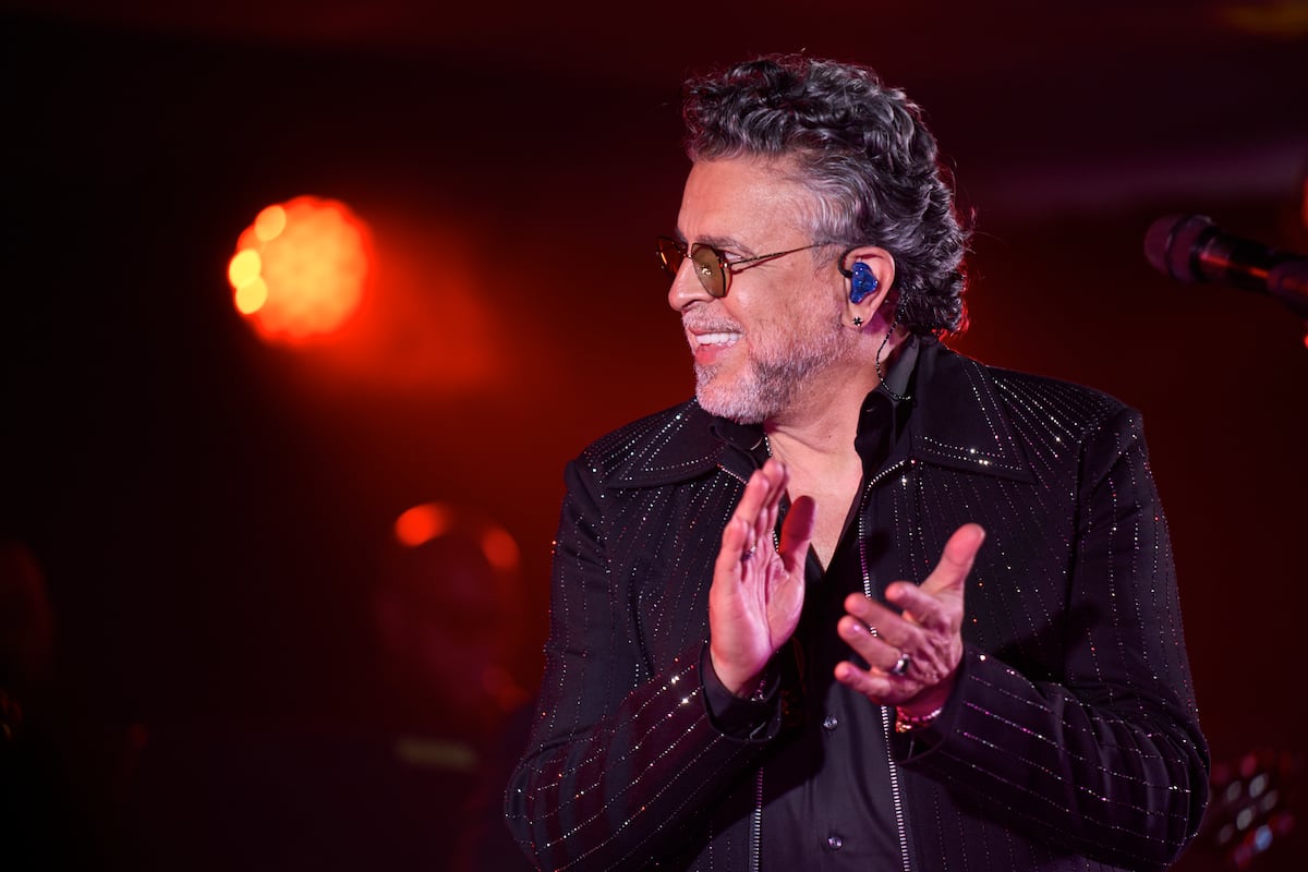 Omar Alfanno y Luis Enrique se unieron en el escenario a favor de la niñez en Panamá