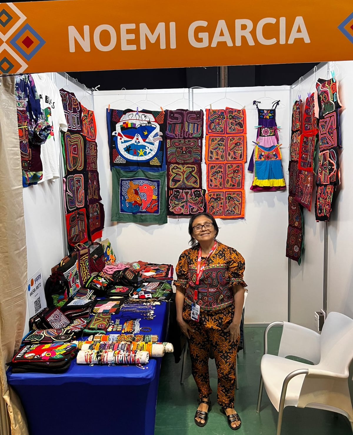 La historia detrás del atuendo del diseño guna que lució la ministra de Cultura, María Eugenia Herrera, durante la Feria Nacional de Artesanías 