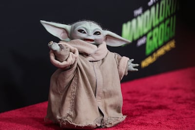 ‘Baby Yoda’ en la alfombra roja: Así lució el pequeño Grogu en el estreno de ‘The Mandalorian and Grogu’