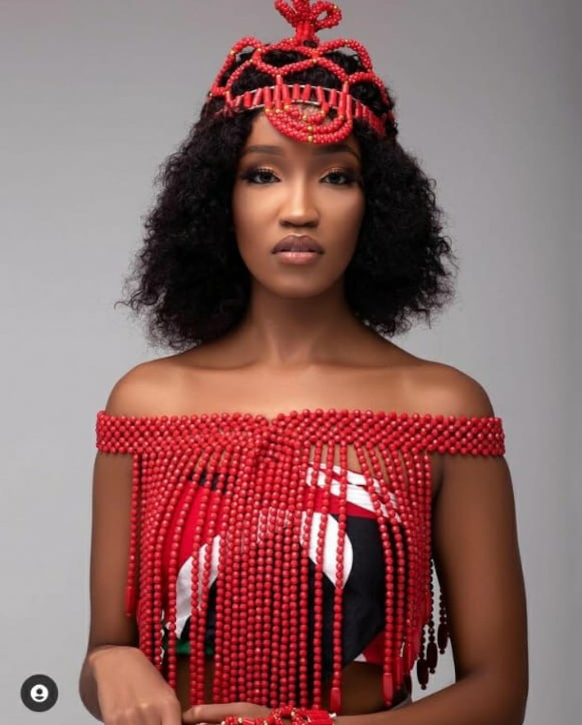 Dos candidatas a Miss Grand International dan positivo a Covid