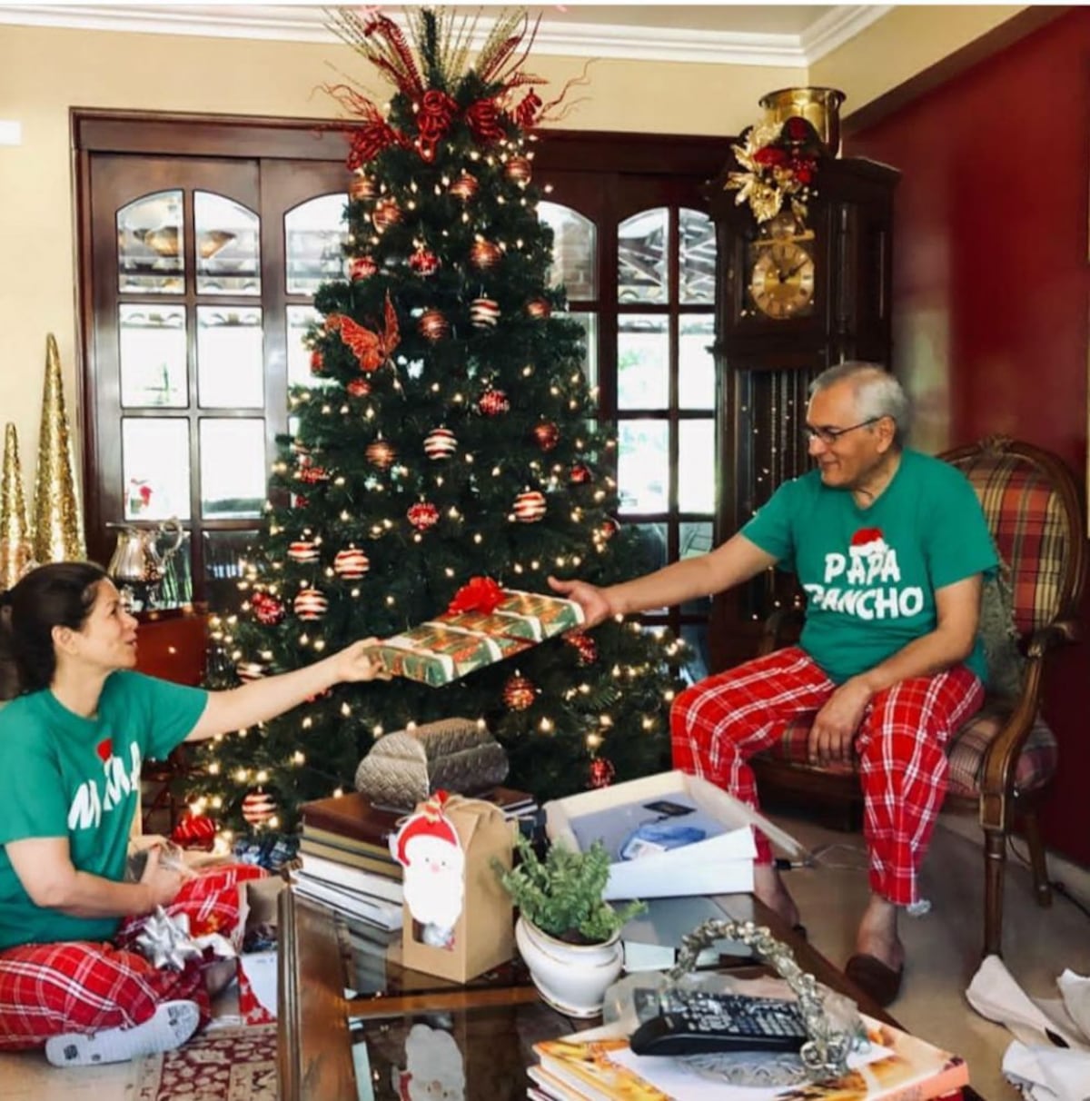 Francisco Sousa-Lennox: “Mis pacientes fueron los primeros en decirme: ‘¿cuándo se postulará su esposa?”
