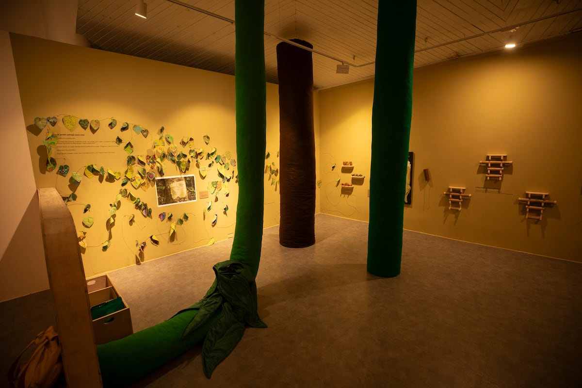 Un ‘jardín salvaje’ vivo: la exposición infantil del Museo de Arte Contemporáneo