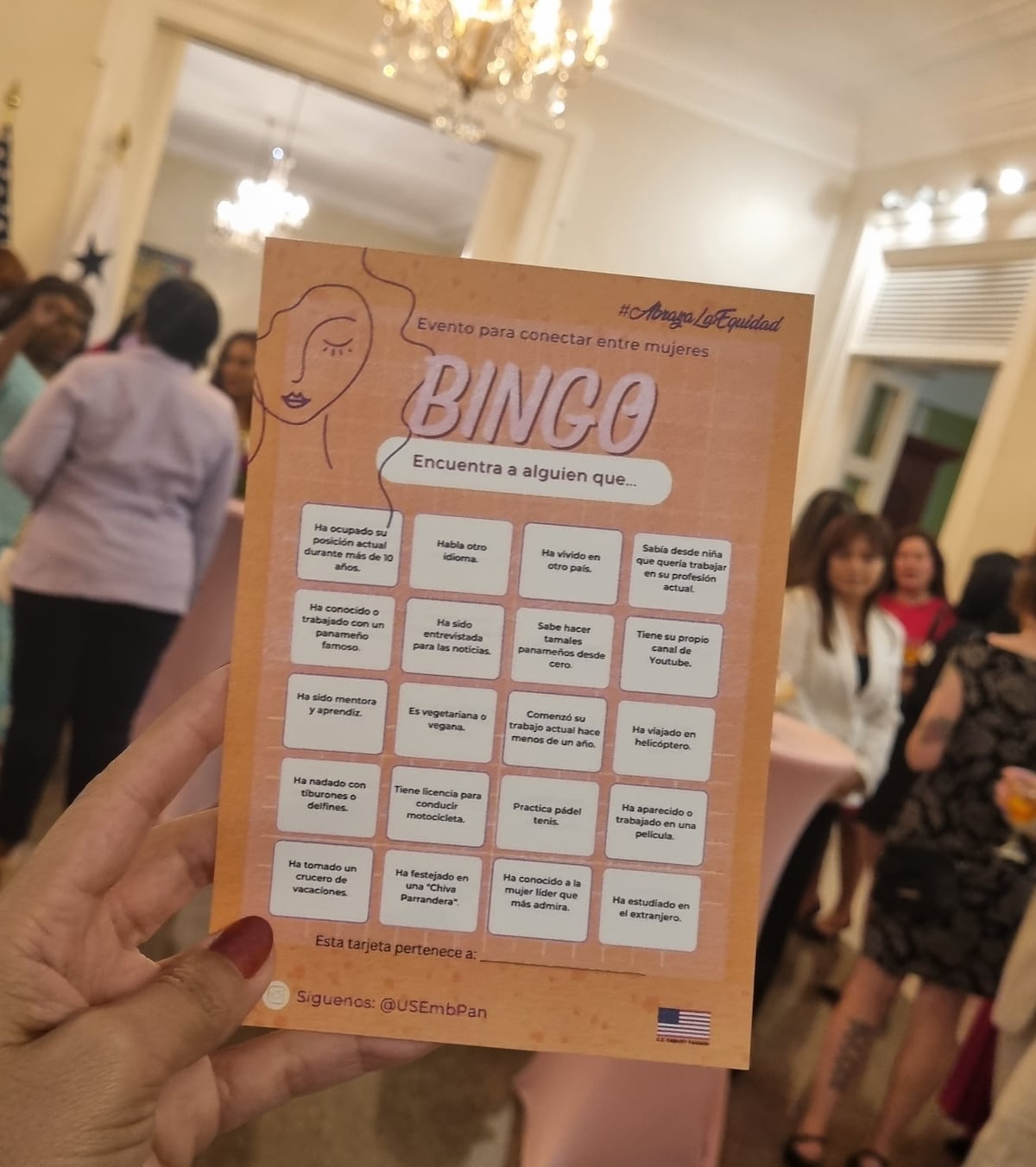 Networking entre mujeres en la residencia de la embajadora de Estados Unidos