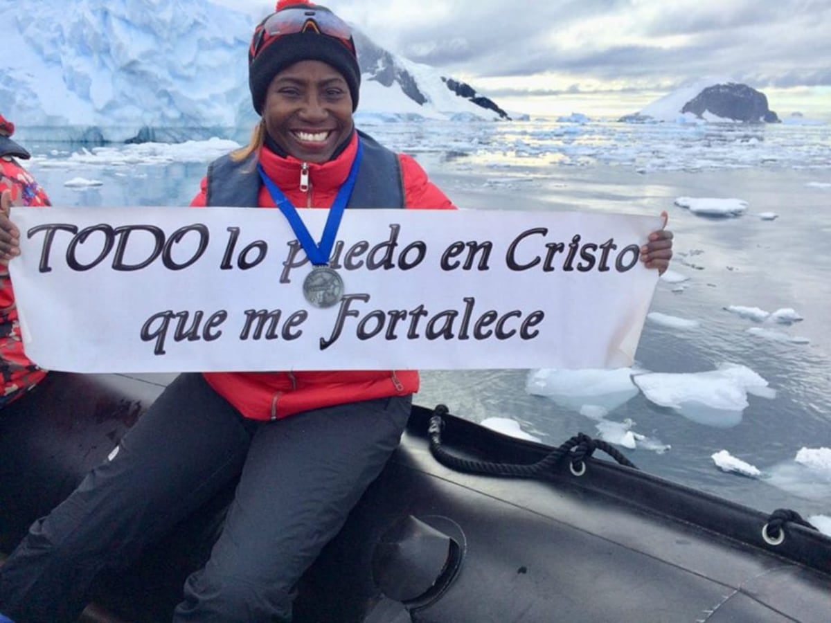 Enitza George, la primera panameña en correr la Antártida