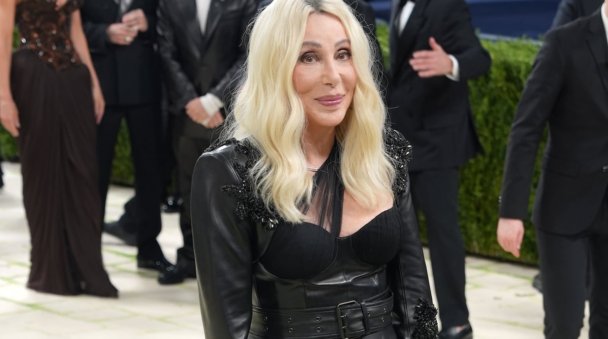 Cher cumple 80 años desafiando el tiempo como gran diva de la cultura pop