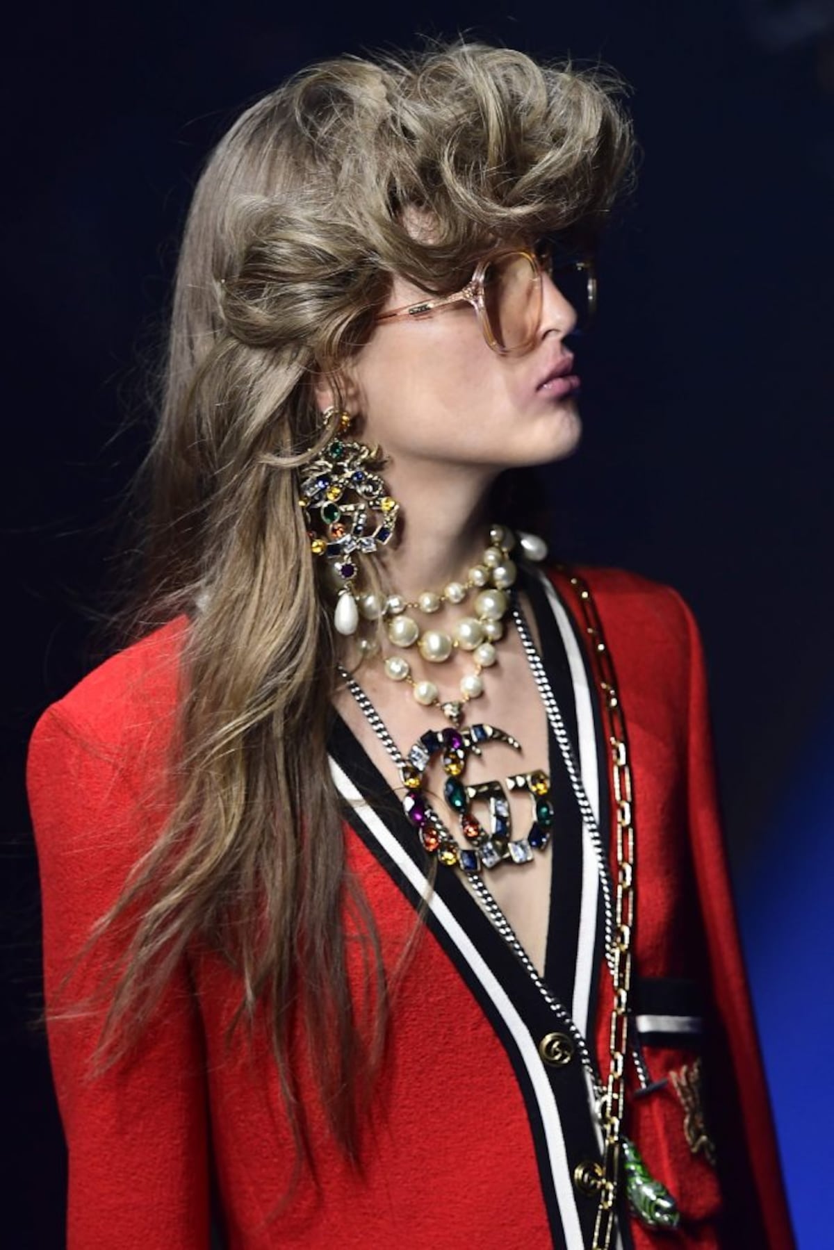 Gucci trae la década de 1980 de vuelta en el Milán Fashion Week