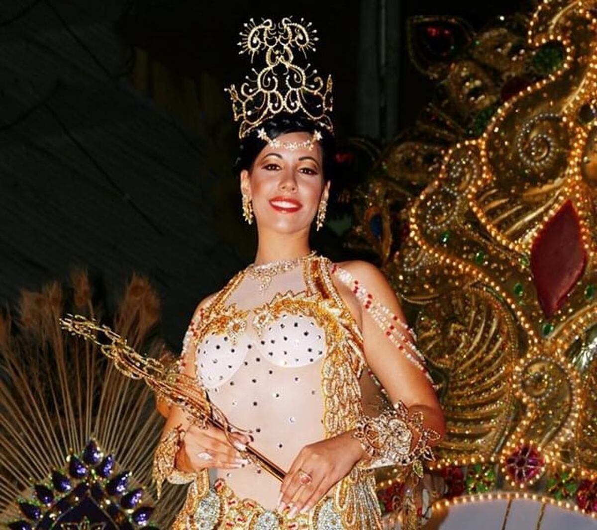 Aby Cedeño y María Gabriela Díaz celebran sus 20 años de reinas del carnaval tableño