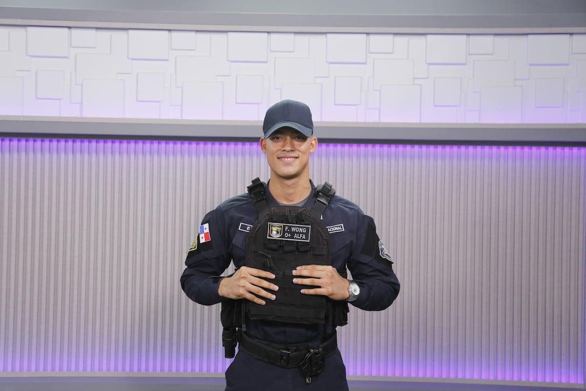 FOTOS: Así recibimos al agente F. Wong de la Policía Nacional en los estudios de ELLAS