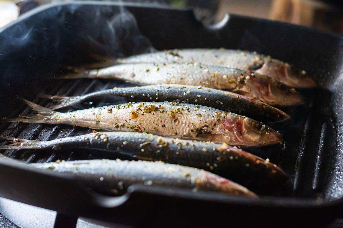 3 propiedades que hacen de las sardinas un superalimento barato ideal para tu salud