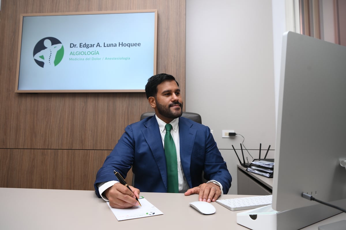 Dr. Edgar Luna inaugura nuevo consultorio de Medicina del Dolor en The Panama Clinic