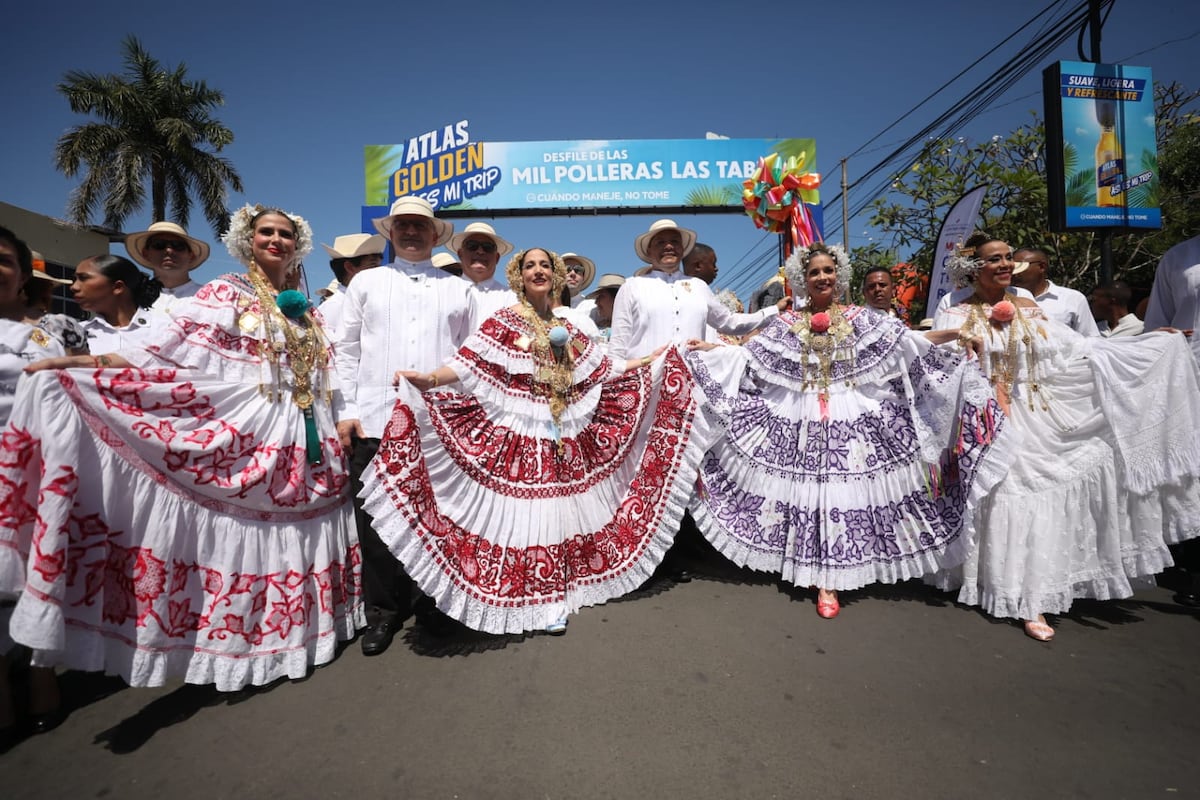 Un año más de tradición en el Desfile de las Mil Polleras