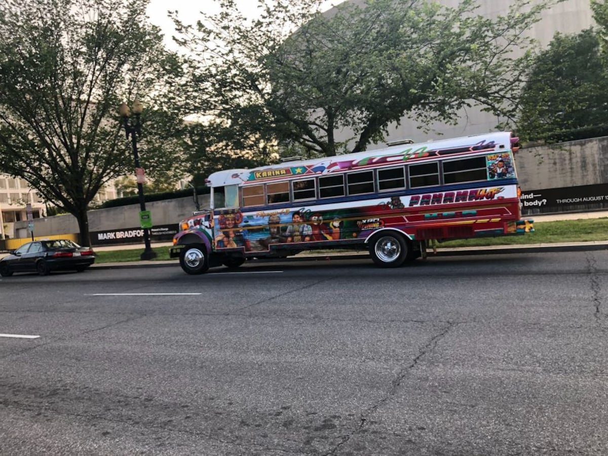 La historia del ‘diablo rojo’ que recorre las calles de Washington