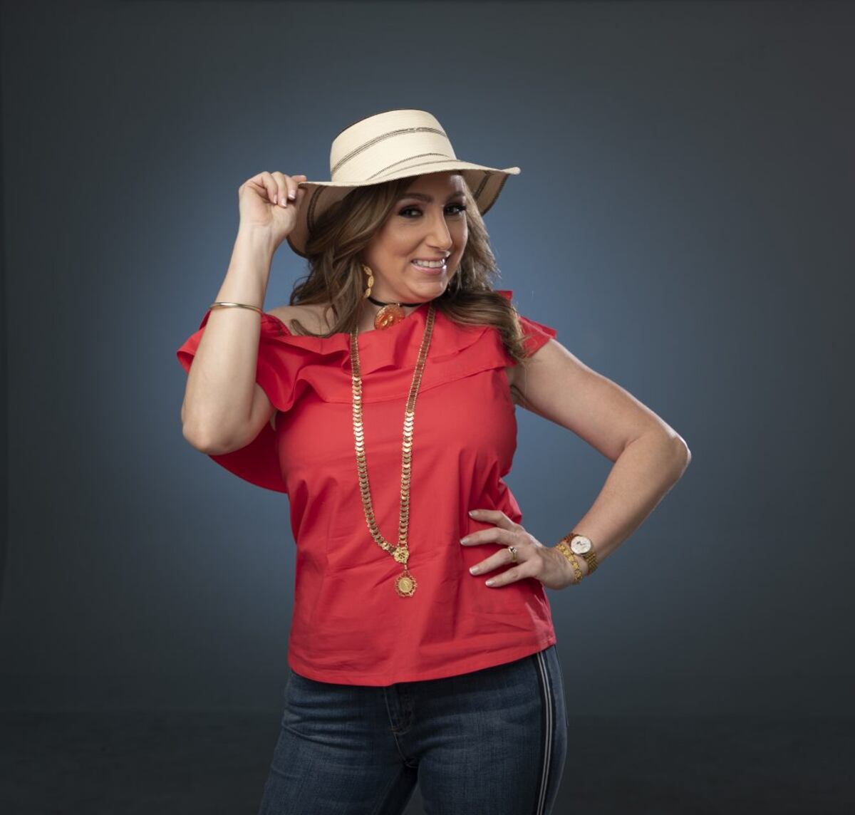 Elena Llorach: ‘Estamos convirtiendo el vestuario folclórico panameño en uno elitista’