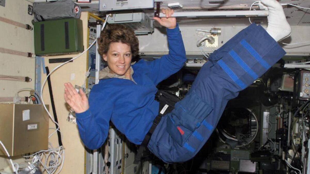 “Es más difícil ser madre que pilotar un transbordador espacial”: Eileen Collins, la primera mujer comandante espacial de la NASA