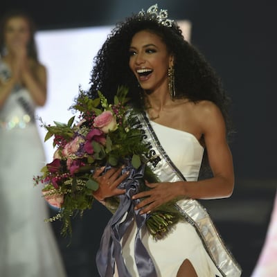 Una abogada de Carolina del Norte, nueva Miss Estados Unidos
