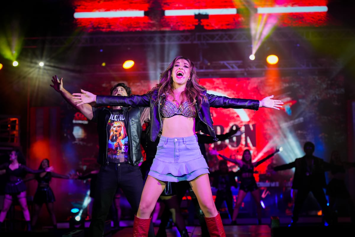 ‘Rock of Ages: All Night Long’ enciende Panamá con el espíritu rockero de los 80