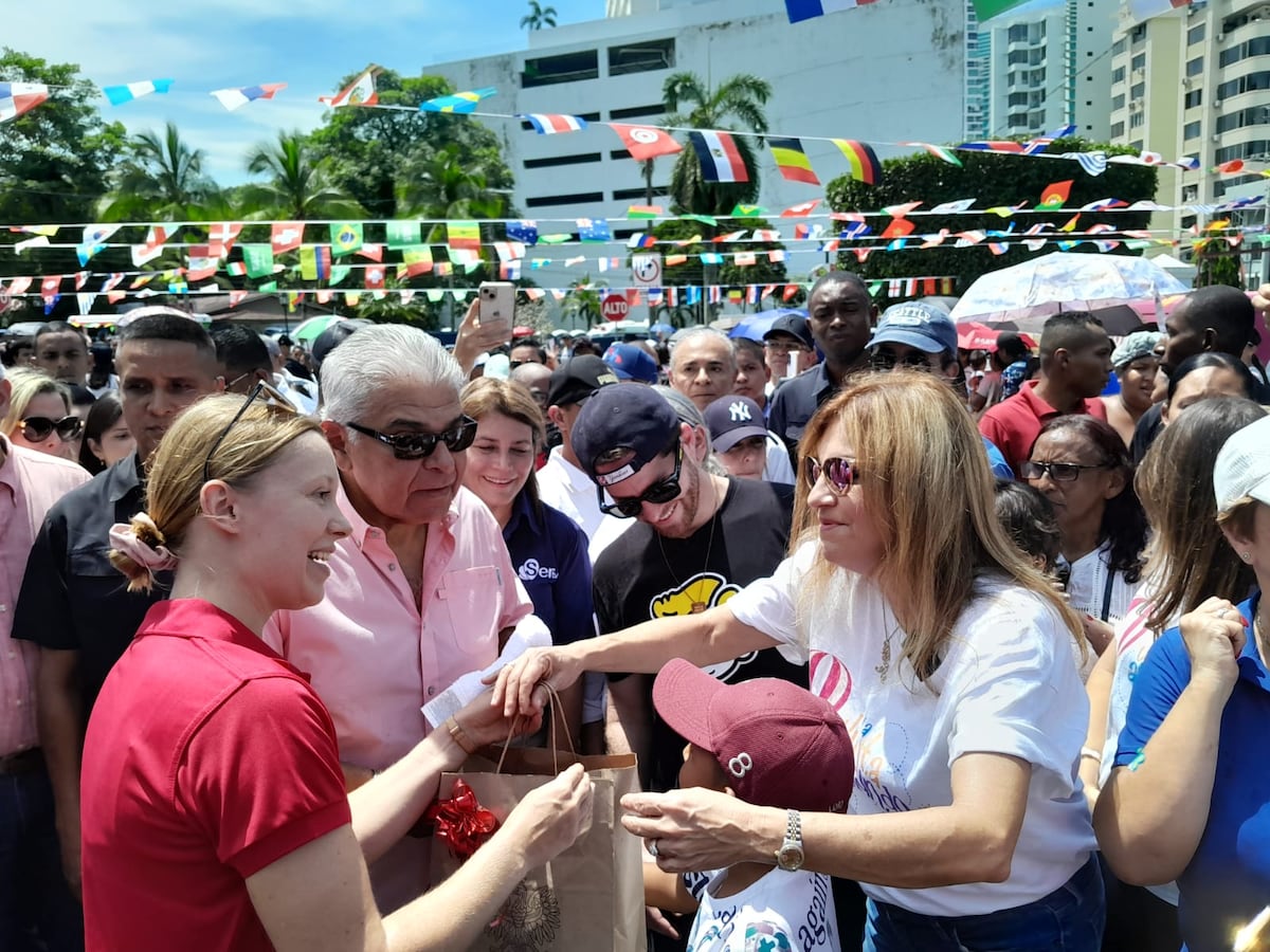 Postales del Día del Niño y la Niña en el Parque Omar, organizado por el Despacho de la Primera Dama