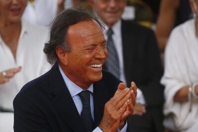 Nueva biografía lleva la vida de Julio Iglesias ‘a la crónica con ambición literaria’