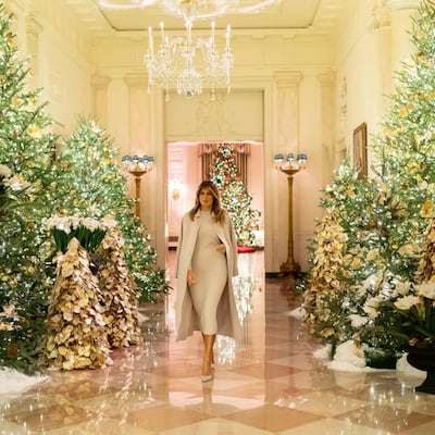 Melania Trump inaugura la Navidad en la Casa Blanca