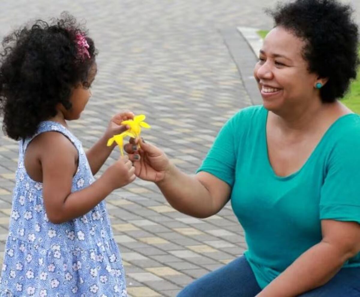 ‘Hija, me encanta tu cabello’, historias de madres que le han enseñado a sus hijas a apreciar y cuidar sus rizos