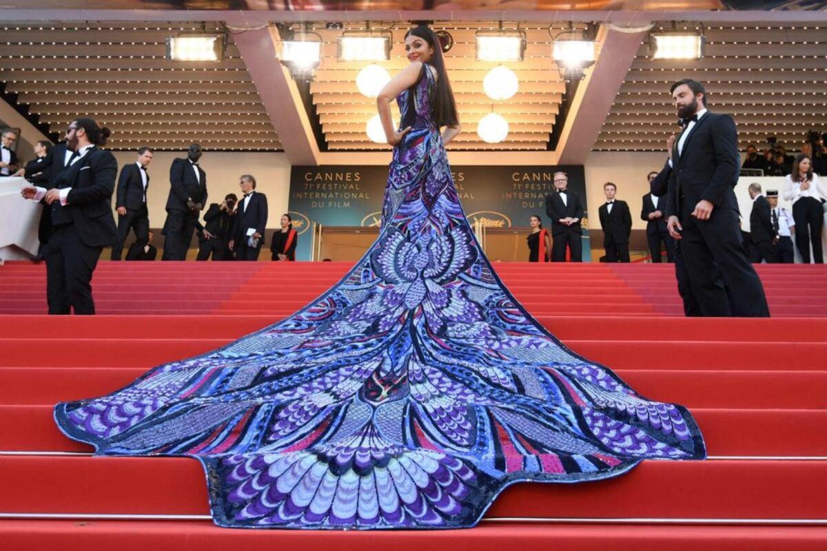 Cannes y el drama de los amplios vestidos