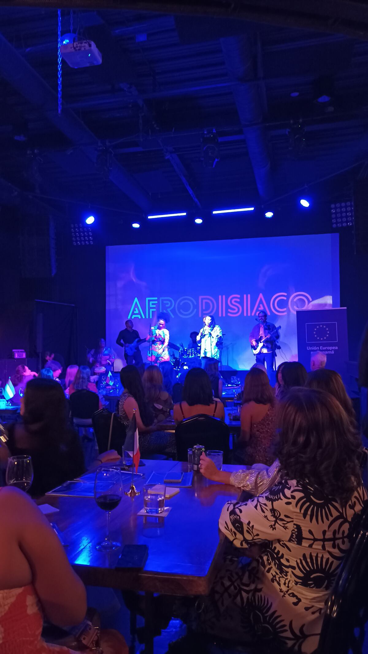 Empoderamiento femenino y ritmos afropanameños: así se vivió la velada de la UE por el Día de la Mujer