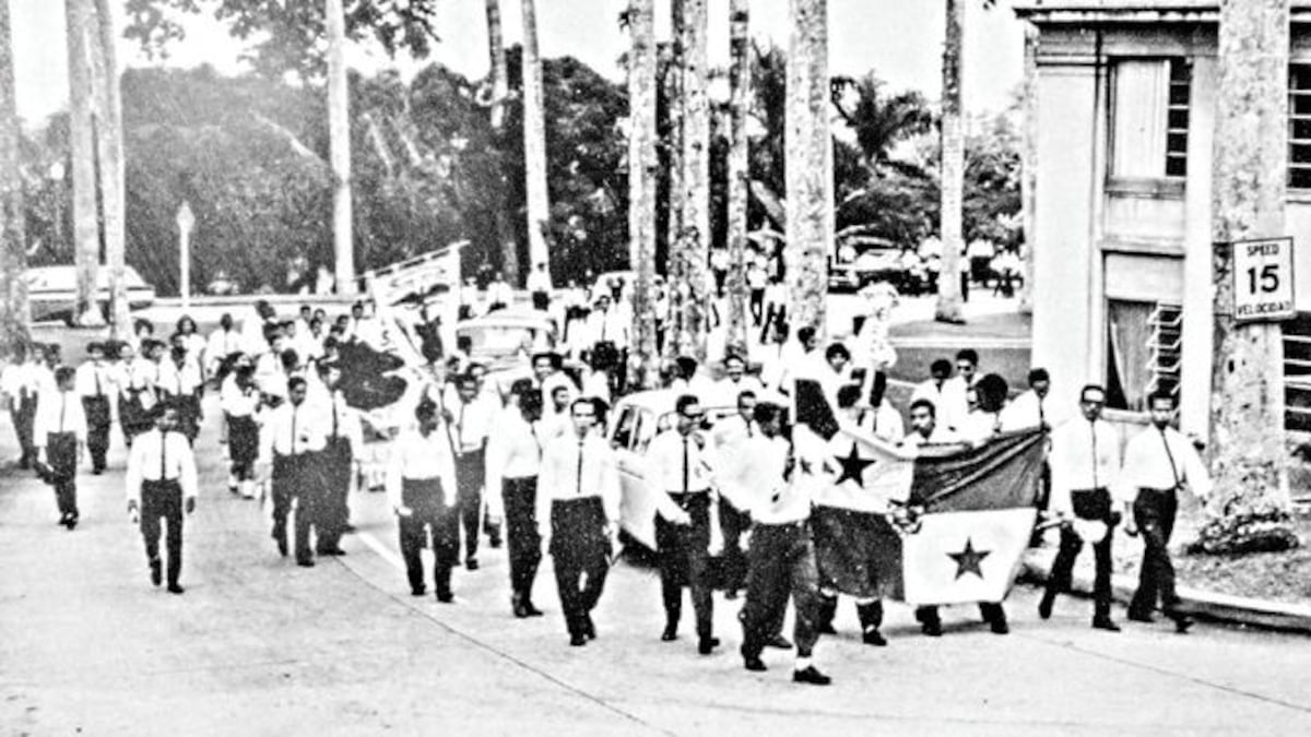 Las estudiantes mujeres que marcharon el 9 de enero de 1964